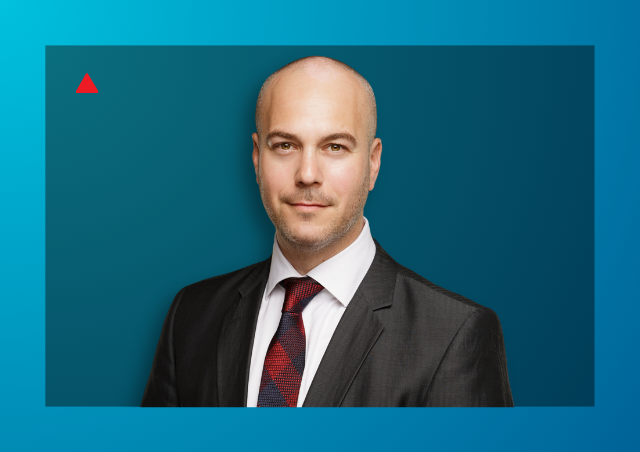 Simon Richardson PR Card Image 640x452