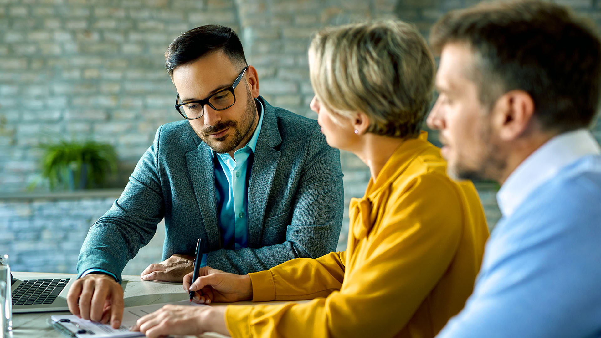 Shutterstock 1816522031